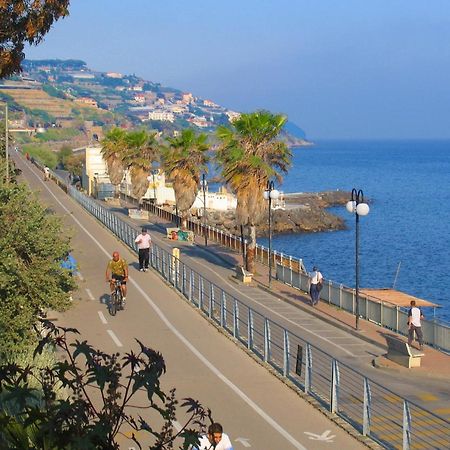 Casa Fiorenza Parcheggio Privato San Remo Zewnętrze zdjęcie